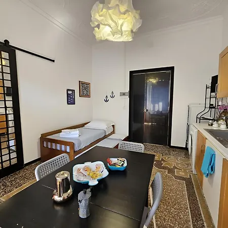 Gente Di Mare - Palazzo Gropallo, Brignole *