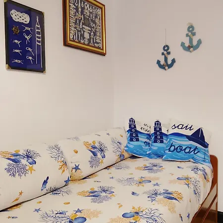 Gente Di Mare - Palazzo Gropallo, Brignole *